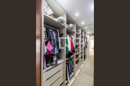 Apartamento à venda com 160m², 2 quartos e 2 vagasCloset da suíte 1