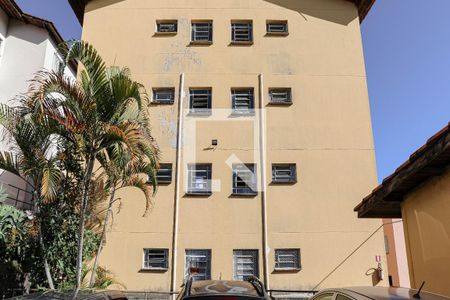 Apartamento para alugar com 42m², 2 quartos e 1 vaga Apartamento para alugar com 42m², 2 quartos e 1 vagaFachada