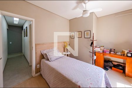 Apartamento à venda com 162m², 3 quartos e 1 vaga Apartamento à venda com 162m², 3 quartos e 1 vagaQuarto 1