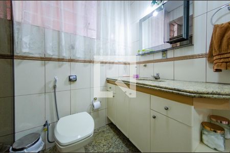 Apartamento à venda com 162m², 3 quartos e 1 vaga Apartamento à venda com 162m², 3 quartos e 1 vagaBanheiro