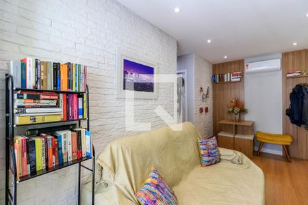 Sala de apartamento à venda com 2 quartos, 62m² em Vila Cordeiro, São Paulo