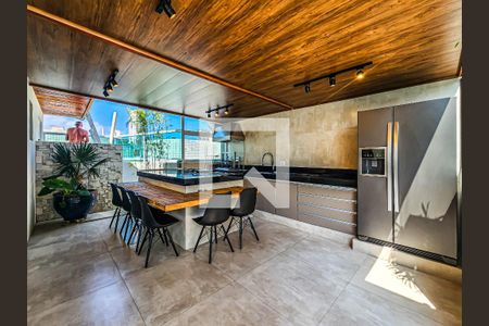 Apartamento para alugar com 240m², 4 quartos e 1 vagaCobertura Hidro