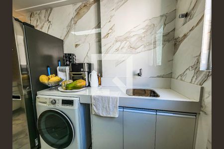 Apartamento para alugar com 240m², 4 quartos e 1 vagaCozinha e Área de Serviço