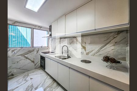 Apartamento para alugar com 240m², 4 quartos e 1 vagaCozinha