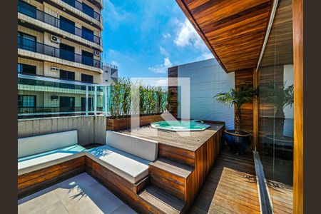 Apartamento para alugar com 240m², 4 quartos e 1 vagaCobertura Hidro