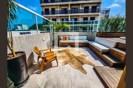 Apartamento para alugar com 240m², 4 quartos e 1 vagaCobertura Hidro