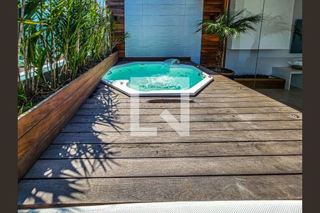 Apartamento para alugar com 240m², 4 quartos e 1 vagaCobertura Hidro