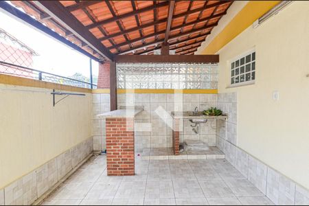 Casa de condomínio à venda com 150m², 4 quartos e 2 vagasEspaço Gourmet