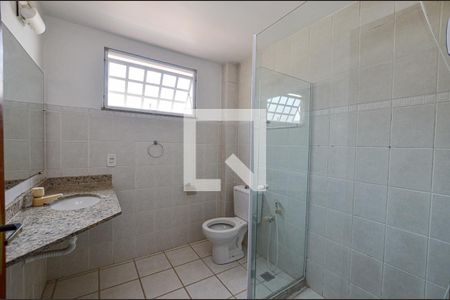 Casa de condomínio à venda com 150m², 4 quartos e 2 vagasBanheiro 