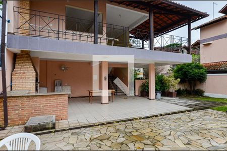 Casa de condomínio à venda com 150m², 4 quartos e 2 vagasÁrea comum