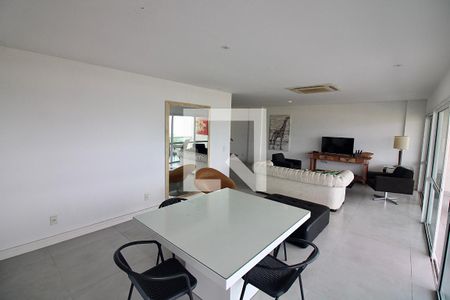 Apartamento à venda com 175m², 4 quartos e 2 vagasSala