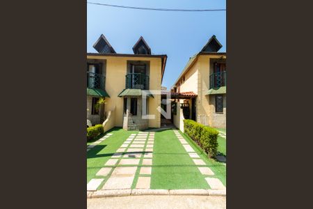 Casa de condomínio para alugar com 122m², 3 quartos e 2 vagas Casa de condomínio para alugar com 122m², 3 quartos e 2 vagasFachada da casa