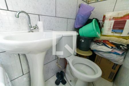 Casa de condomínio para alugar com 122m², 3 quartos e 2 vagas Casa de condomínio para alugar com 122m², 3 quartos e 2 vagasBanheiro de serviço