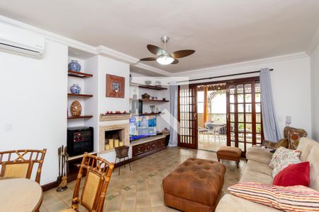 Apartamento à venda com 226m², 3 quartos e 2 vagasSala de TV - Andar Superior