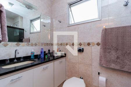 Apartamento à venda com 226m², 3 quartos e 2 vagasBanheiro - Suíte