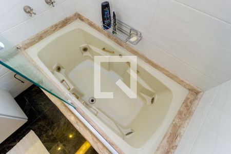 Apartamento à venda com 226m², 3 quartos e 2 vagasDetalhe Banheiro - Andar Superior 