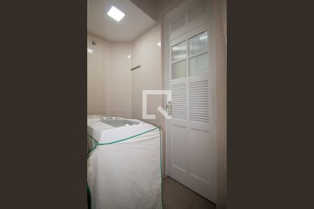 Apartamento à venda com 180m², 3 quartos e sem vagaÁrea de serviço