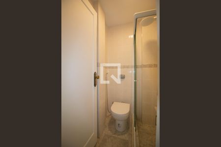 Apartamento à venda com 180m², 3 quartos e sem vagaBanheiro da Suíte