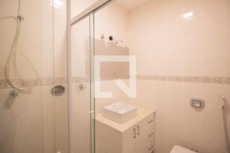 Apartamento à venda com 180m², 3 quartos e sem vagaBanheiro social