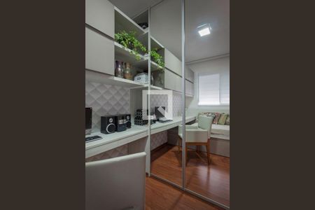Apartamento à venda com 156m², 4 quartos e 3 vagasQuarto