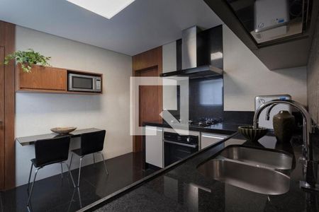 Apartamento à venda com 156m², 4 quartos e 3 vagasCozinha