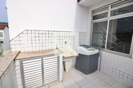 Apartamento à venda com 188m², 4 quartos e 2 vagas Apartamento à venda com 188m², 4 quartos e 2 vagasÁrea de Serviço