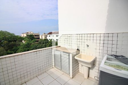 Apartamento à venda com 188m², 4 quartos e 2 vagas Apartamento à venda com 188m², 4 quartos e 2 vagasÁrea de Serviço