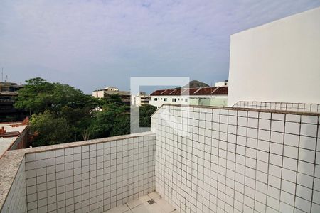 Apartamento à venda com 188m², 4 quartos e 2 vagas Apartamento à venda com 188m², 4 quartos e 2 vagasVaranda da Suíte 1