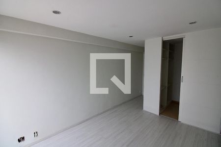 Apartamento à venda com 188m², 4 quartos e 2 vagas Apartamento à venda com 188m², 4 quartos e 2 vagasSuite 1