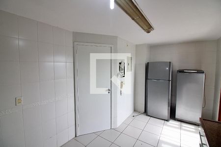 Apartamento à venda com 188m², 4 quartos e 2 vagas Apartamento à venda com 188m², 4 quartos e 2 vagasCozinha