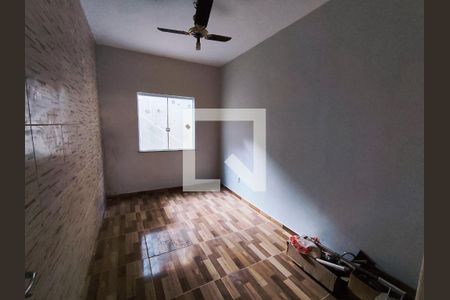 Quarto 1 de casa para alugar com 3 quartos, 100m² em Cascadura, Rio de Janeiro