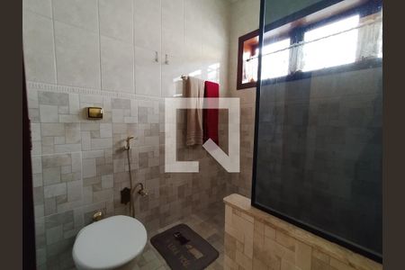 Casa à venda com 484m², 5 quartos e 7 vagasBanheiro Suíte