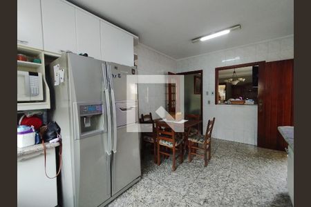 Casa à venda com 484m², 5 quartos e 7 vagasCozinha