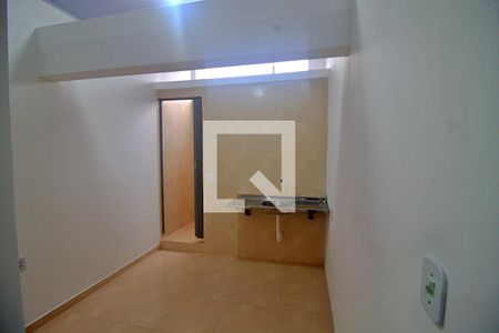 Cozinha de apartamento para alugar com 1 quarto, 35m² em Parque Marabá, Taboão da Serra