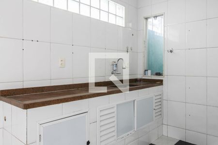 Casa para alugar com 220m², 3 quartos e 2 vagas Casa para alugar com 220m², 3 quartos e 2 vagasCozinha