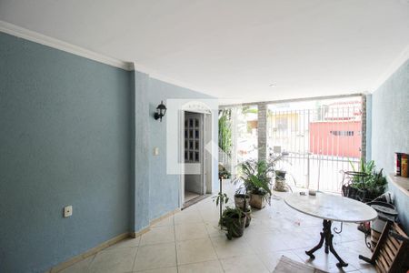Casa para alugar com 220m², 3 quartos e 2 vagas Casa para alugar com 220m², 3 quartos e 2 vagasGaragem