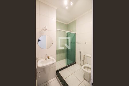 Casa para alugar com 220m², 3 quartos e 2 vagas Casa para alugar com 220m², 3 quartos e 2 vagasBanheiro 1