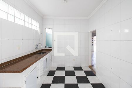 Casa para alugar com 220m², 3 quartos e 2 vagas Casa para alugar com 220m², 3 quartos e 2 vagasCozinha
