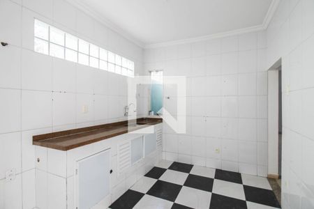 Casa para alugar com 220m², 3 quartos e 2 vagas Casa para alugar com 220m², 3 quartos e 2 vagasCozinha