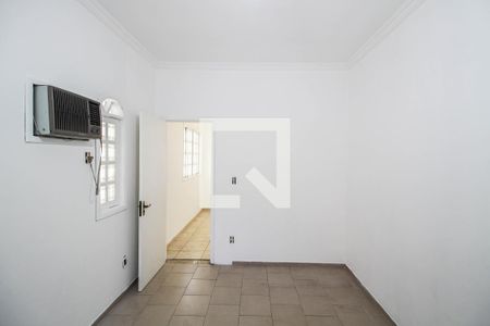 Casa para alugar com 220m², 3 quartos e 2 vagas Casa para alugar com 220m², 3 quartos e 2 vagasSuíte 2