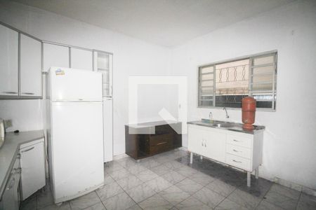 Cozinha de casa para alugar com 1 quarto, 70m² em Jardim Denise, São Paulo