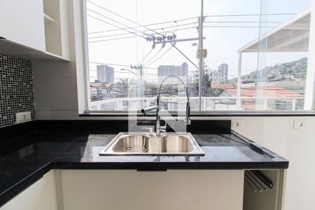 Casa para alugar com 140m², 2 quartos e 2 vagas Casa para alugar com 140m², 2 quartos e 2 vagasCozinha