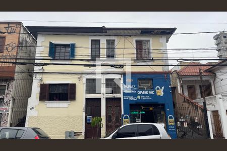 Casa para alugar com 90m², 2 quartos e sem vagaFachada