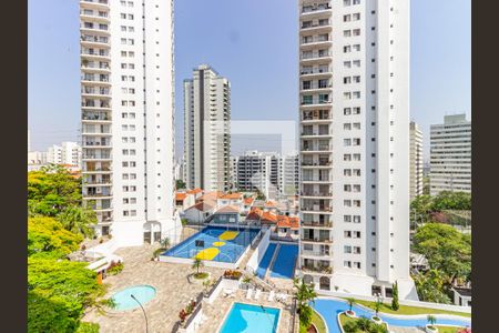 Apartamento à venda com 260m², 4 quartos e 4 vagasSuíte 1 - Vista