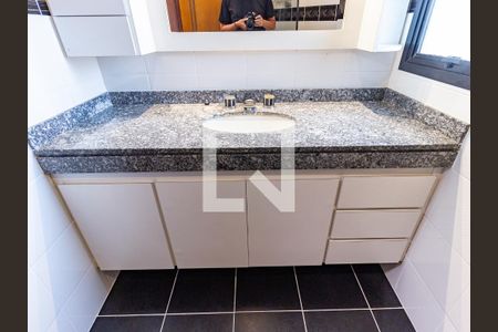 Apartamento à venda com 260m², 4 quartos e 4 vagasBanheiro da Suíte 2