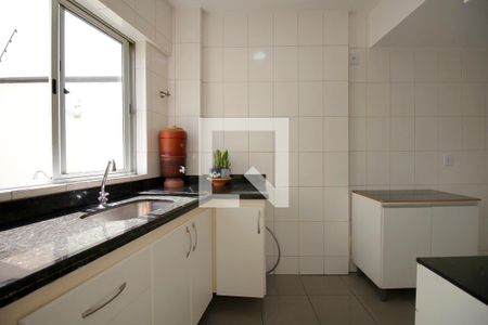 Apartamento para alugar com 130m², 2 quartos e 2 vagasCozinha