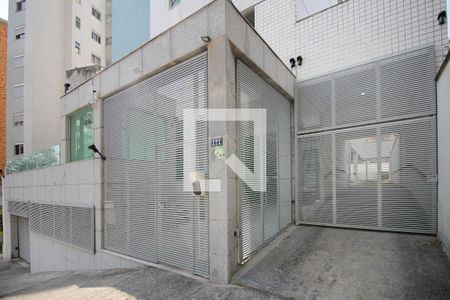 Apartamento para alugar com 130m², 2 quartos e 2 vagasFachada