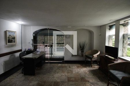 Apartamento para alugar com 140m², 3 quartos e 2 vagasHall social