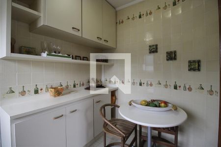 Apartamento para alugar com 140m², 3 quartos e 2 vagasCozinha