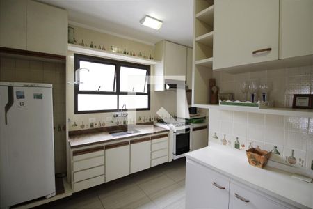 Apartamento para alugar com 140m², 3 quartos e 2 vagasCozinha